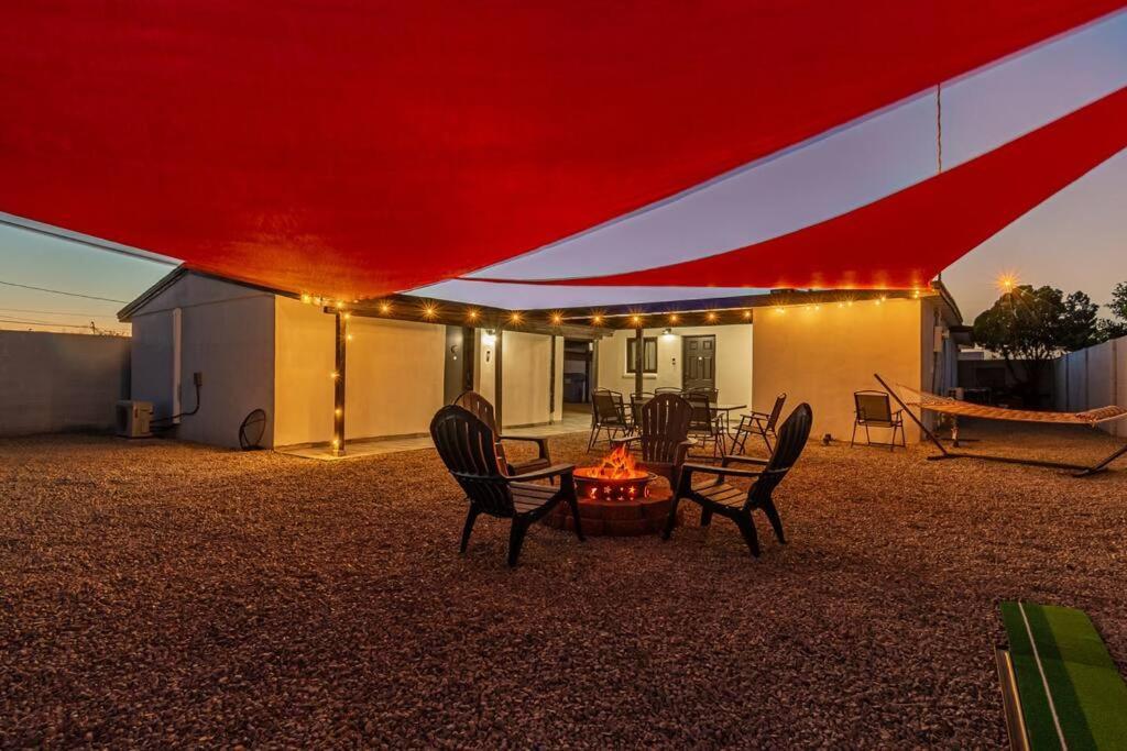 Phoenix Retreat - 2 Bedroom Home With King-Size Bed - 3 Smart Tvs - 10 Min From Airp - Unit A المظهر الخارجي الصورة